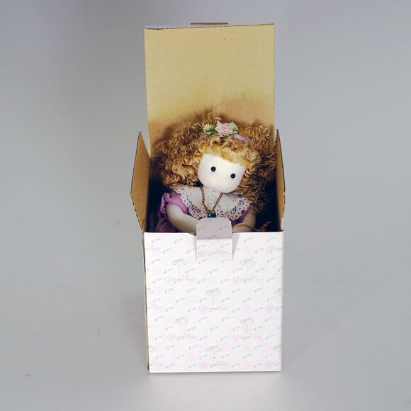 Green Tree, Musical Doll of May - Picture 6 of 7